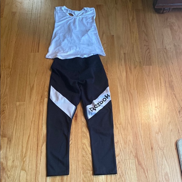 Reebok Black Leggings and SHEIN White Tank Set - Picture 4 of 4